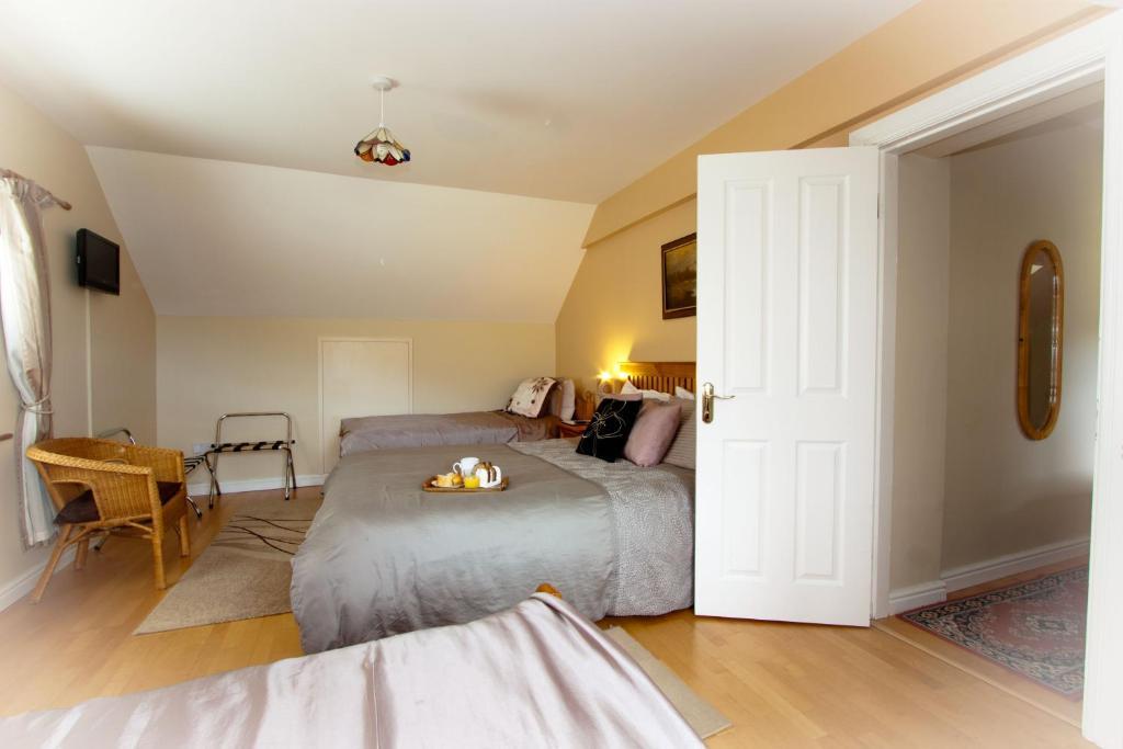 Strand'S End House Rooms Only, No Breakfast Served Cahersiveen Zimmer foto